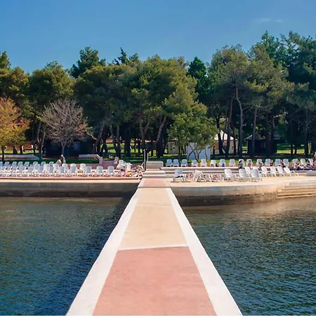 1 Bedroom Awesome In * Umag