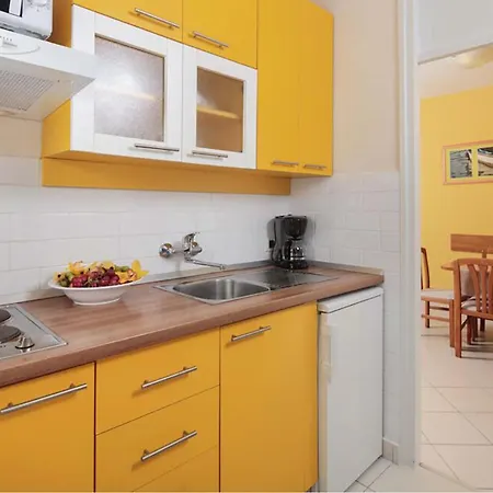 Apartman 1 Bedroom Awesome Apartment In Umag *